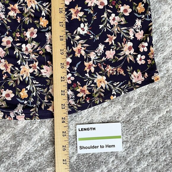 Two by Vince Camuto Blouse Women Size M Floral Multicolor Curved Hem V-neck‎ - Picture 11 of 15